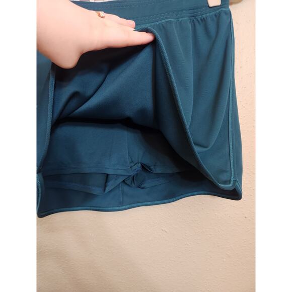 St. John's Bay Women's Dark Green Quick Dry Athletic Active‎ Pull On Skort  1X - Picture 3 of 6